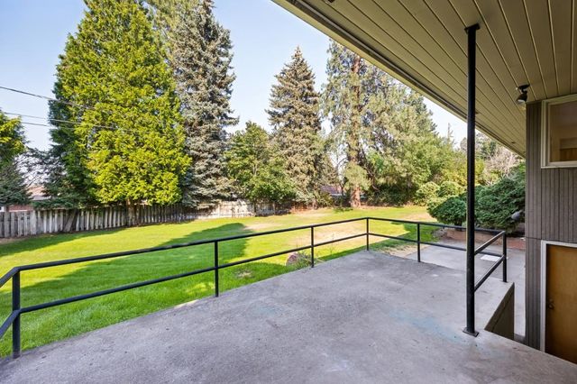 10416 N College Cir, Spokane, WA 99218