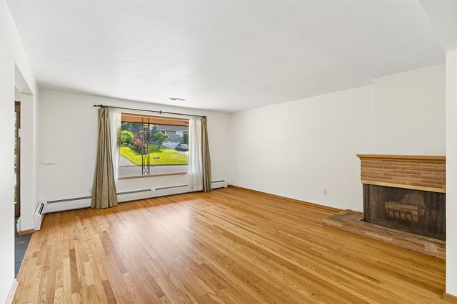 10416 N College Cir, Spokane, WA 99218