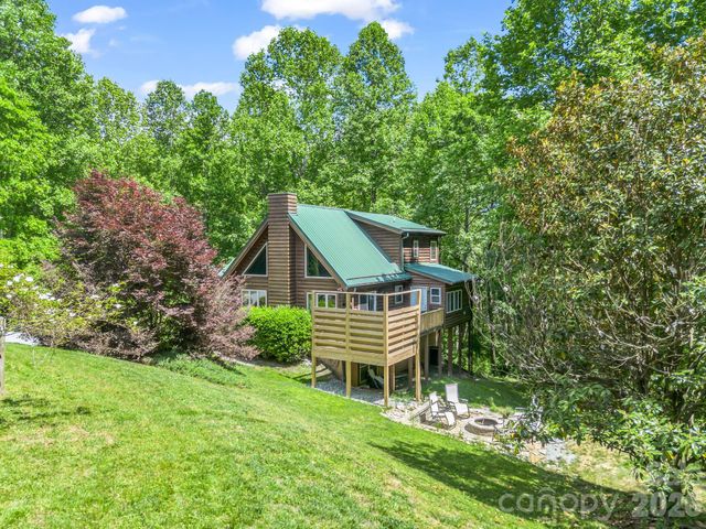 165 Dream Road, Hendersonville, NC 28792