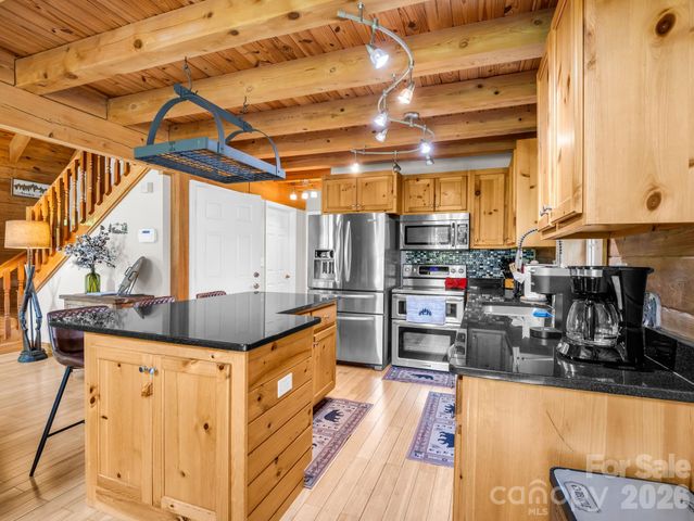 165 Dream Road, Hendersonville, NC 28792
