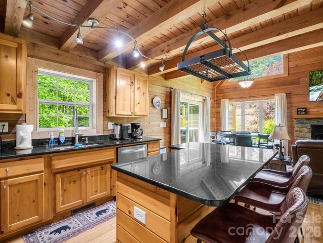 165 Dream Road, Hendersonville, NC 28792