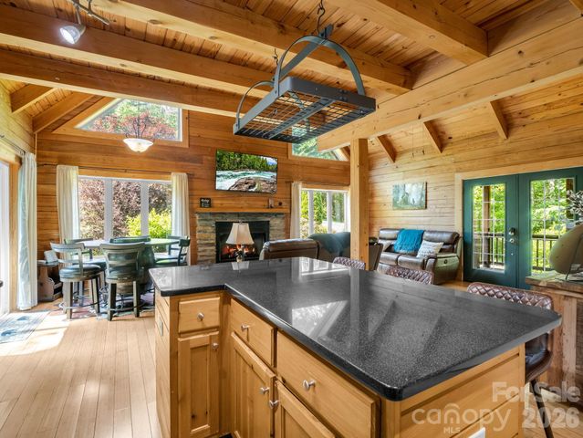 165 Dream Road, Hendersonville, NC 28792