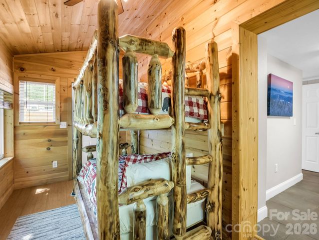 165 Dream Road, Hendersonville, NC 28792