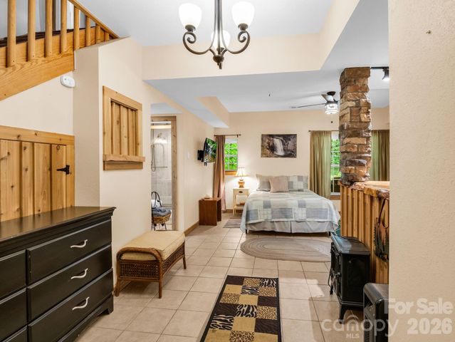 165 Dream Road, Hendersonville, NC 28792