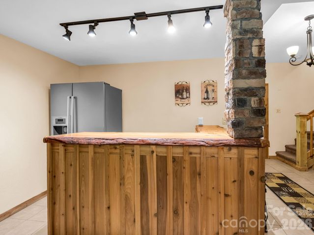 165 Dream Road, Hendersonville, NC 28792