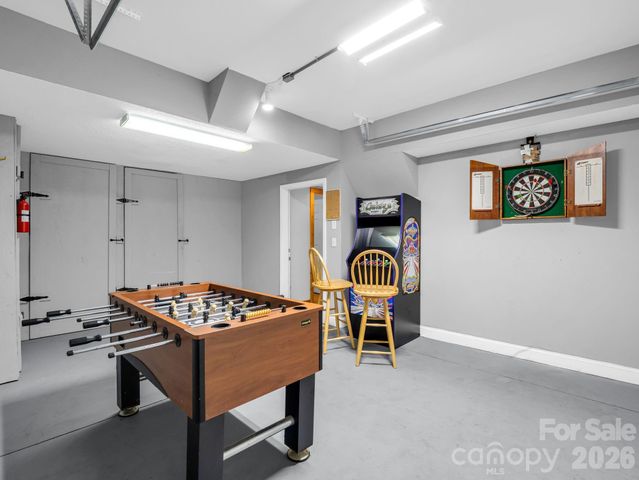 165 Dream Road, Hendersonville, NC 28792