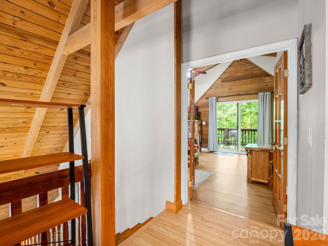 165 Dream Road, Hendersonville, NC 28792