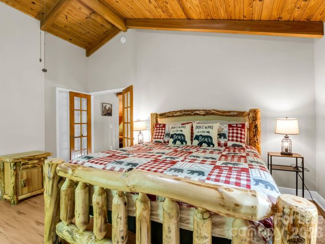 165 Dream Road, Hendersonville, NC 28792