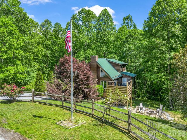 165 Dream Road, Hendersonville, NC 28792