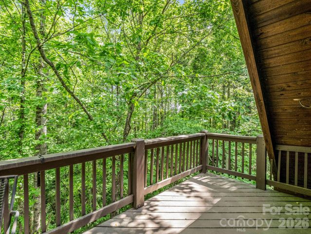 165 Dream Road, Hendersonville, NC 28792