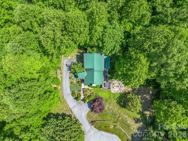 165 Dream Road, Hendersonville, NC 28792
