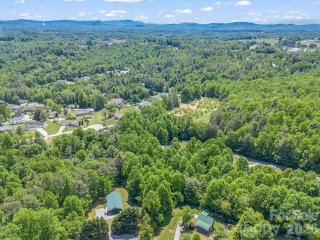 165 Dream Road, Hendersonville, NC 28792