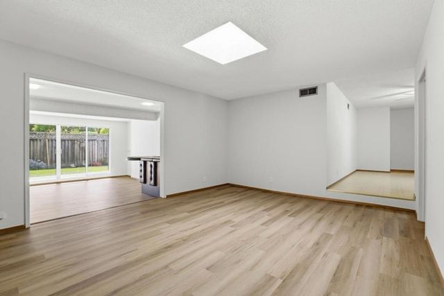 4373 Vistapark Drive, San Jose, CA 95136