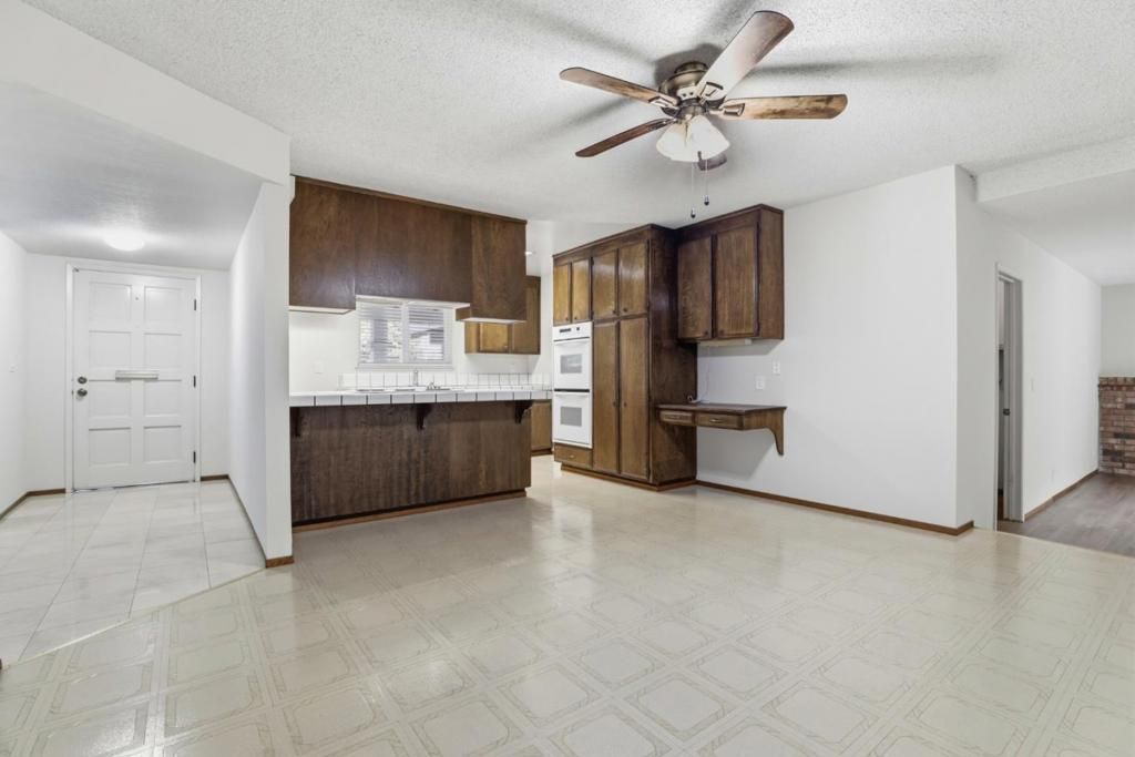 Image 19 of property listing at 4373 Vistapark Drive, San Jose, CA 95136