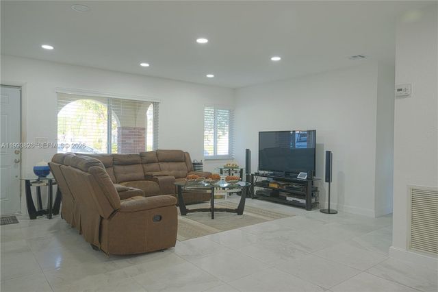 4391 NW 12th Terrace, Deerfield Beach, FL 33064