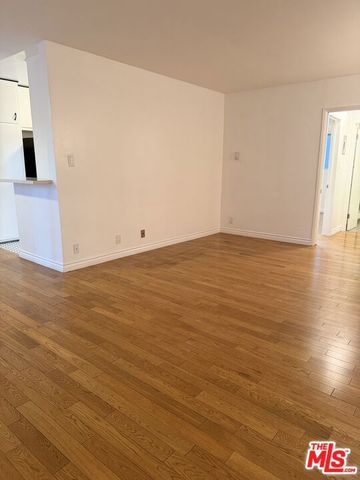 6013 Carlton Way 1, Los Angeles, CA 90028