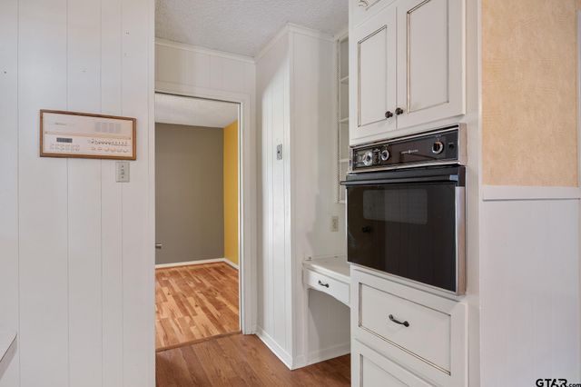 2827 Fairfax Dr, Tyler, TX 75701