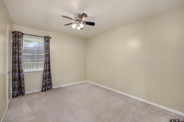 2827 Fairfax Dr, Tyler, TX 75701