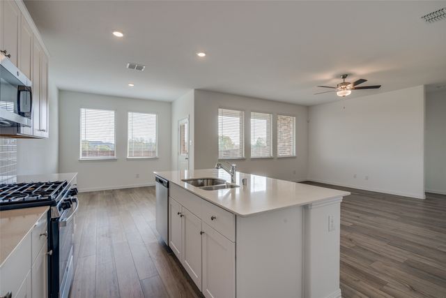 4001 Kaufman Court, Little Elm, TX 75068