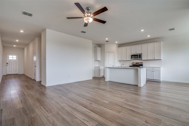 4001 Kaufman Court, Little Elm, TX 75068