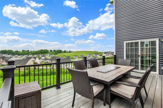 5774 Sabato Dr, North Huntingdon, PA 15642