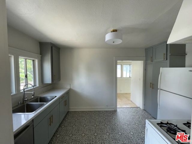 1306 Talmadge Street, Los Angeles, CA 90027