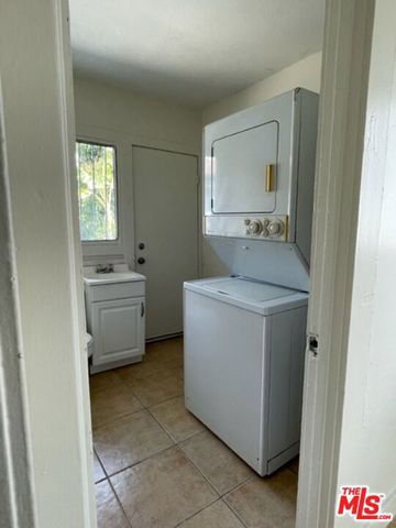 1306 Talmadge Street, Los Angeles, CA 90027