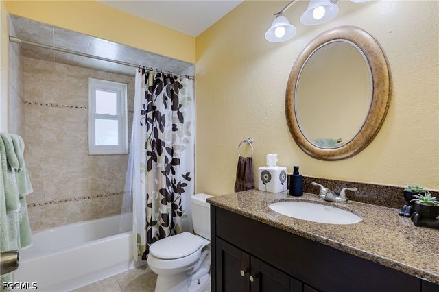 321 Santa Barbara BLVD, Cape Coral, FL 33991