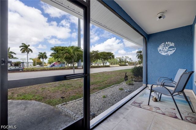 321 Santa Barbara BLVD, Cape Coral, FL 33991