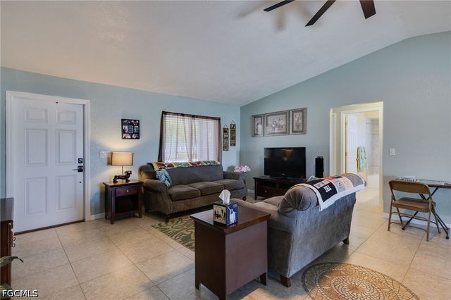 321 Santa Barbara BLVD, Cape Coral, FL 33991