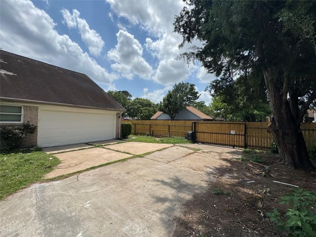 22018 Elsinore Drive, Katy, TX 77450