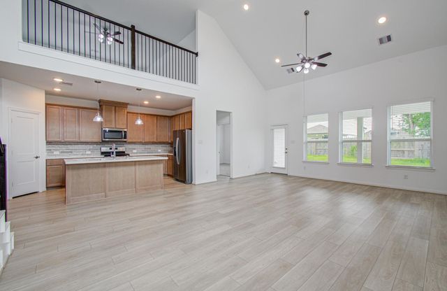 8110 Red Shiner Way, Fulshear, TX 77441