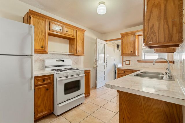 1516 W 43rd Street, Houston, TX 77018