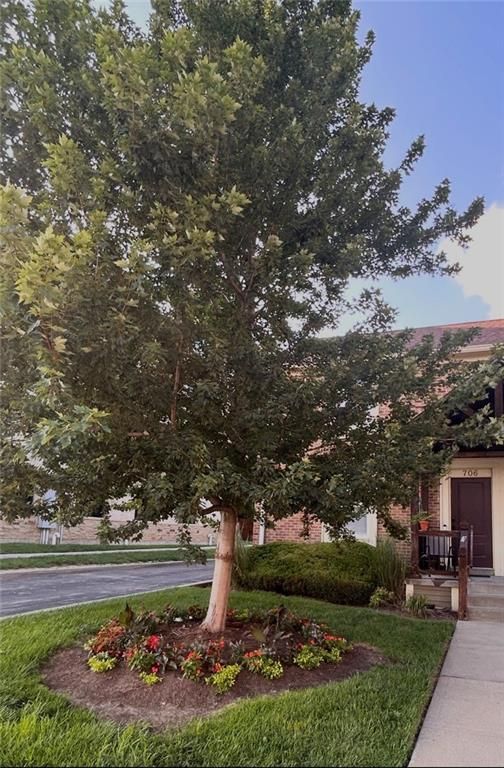706 W 46th Street 706, Kansas City, MO 64112