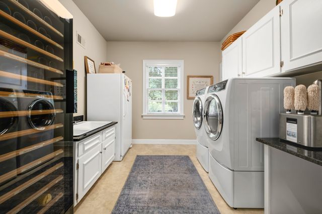 140 Brook Hollow Rd, Nashville, TN 37205