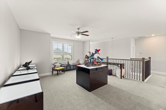 99 Zenith Lane, Sugar Land, TX 77498