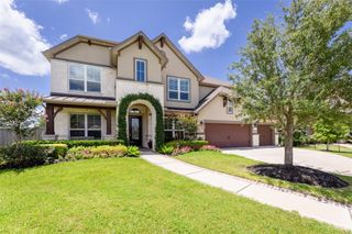 99 Zenith Lane, Sugar Land, TX 77498