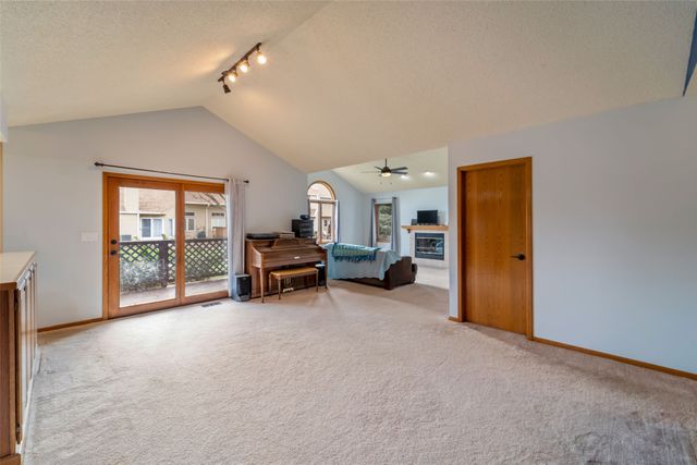 5912 Aspen Circle, Johnston, IA 50131