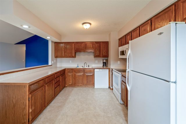 5912 Aspen Circle, Johnston, IA 50131