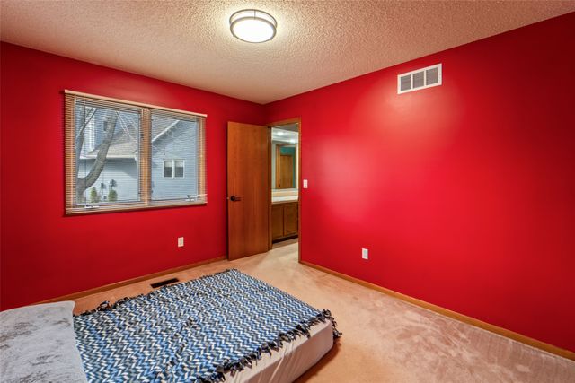 5912 Aspen Circle, Johnston, IA 50131