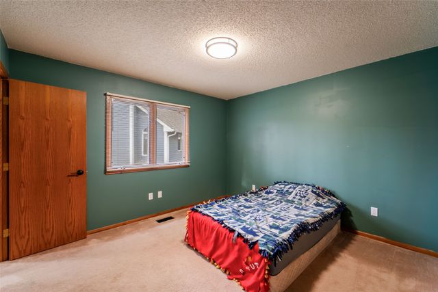 5912 Aspen Circle, Johnston, IA 50131