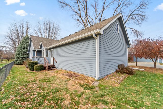 5912 Aspen Circle, Johnston, IA 50131