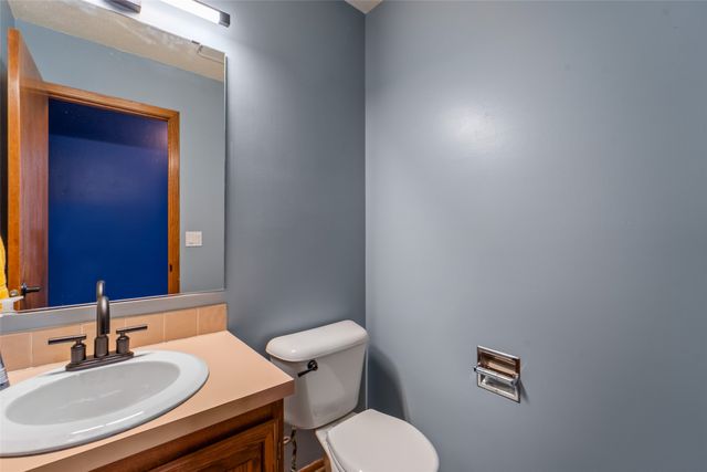 5912 Aspen Circle, Johnston, IA 50131