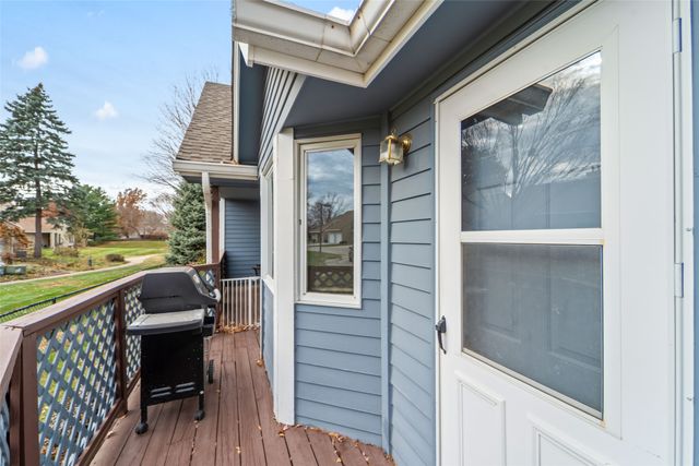 5912 Aspen Circle, Johnston, IA 50131