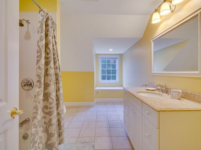 14 Nassau Drive, Winchester, MA 01890