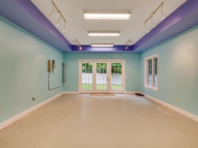14 Nassau Drive, Winchester, MA 01890