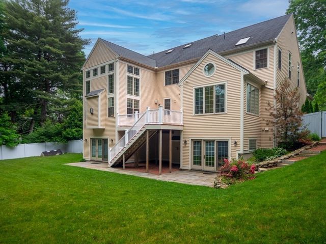 14 Nassau Drive, Winchester, MA 01890