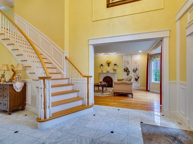 14 Nassau Drive, Winchester, MA 01890