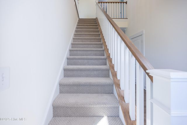 101 Sunny Acres Lane, Clinton, NC 28328