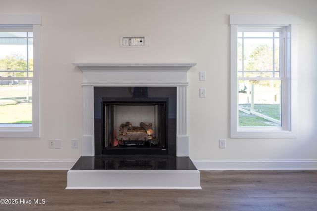 101 Sunny Acres Lane, Clinton, NC 28328